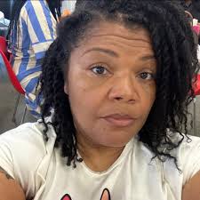 Please check out the February 2020 regular edition of our Envision Equity  magazine featuring info about the Louisville Teacher Residency Program and  an introduction from the director Sylena Fishback.  https://issuu.com/jcpsdep/docs/februaryee2020