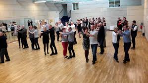 Des cours de danse gratuits et à la maison. Deis Danse Cours De Danse Lille Lannoy Seclin Bondues Cysoing Nieppe Templemars