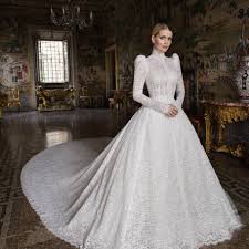 Maybe you would like to learn more about one of these? Lady Kitty Spencer In Diesen Funf Aufwandigen Hochzeitskleidern Heiratete Die Nichte Von Prinzessin Diana Vogue Germany