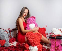 South africa's largest sameday gift service. Rose Bear Box Rose Petals Shipping Within 24h Buy Now