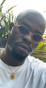 Blake Bonsu (@blaketheguy) · Instagram 照片和视频