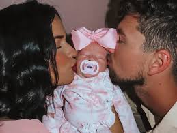 claire valentine (@claireevalentine) • Instagram photos and videos