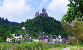Auf Dem Mosel Radweg Von Trier In Richtung Koblenz Radweg Fahrradtour Reisen