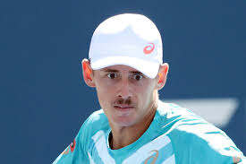 Alex de minaur earns the respect of the louis armstrong faithful Alex De Minaur On Twitter Tough Out Here