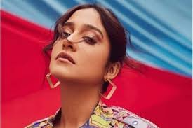 ரெண்டே நிமிஷம் தான், ஆண்களை மேகி நூடுல்ஸுடன் ஒப்பிட்ட ரெஜினா: அடல்ட்  காமெடிக்கு அளவே இல்லையா?