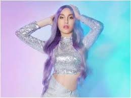 Buy chamaat eyewear at amzn.to/2uabvam nora fatehi teases new dance video on instagram watch full video for. Nora Fatehi Shares A Video Of Japanese Fans Dancing To Her Latest Music Video Naach Meri Rani With Guru Randhawa Watch Hindi Movie News Times Of India