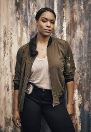 Lethal Weapon Season 2 Michelle Mitchenor As Sonya Bailey Lethal Weapon Lethal Weapon Tv Show Hottest Celebrities