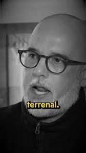 Sebastián Chacón en #ContenidoExtraConoce en esta interesante charla un  poco más sobre su filosofía y terapias alternativas. 🎙️🙌 Estreno. Domingo  11 AM en mi canal de YouTube