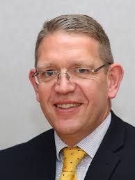 Ken Rainey's Instagram, Twitter & Facebook