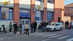 Les horaires de prière pour henin beaumont | 62110. Henin Beaumont Le Quotidien Incertain D Un Bureau De Poste