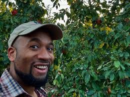 Autumn in full bloom! 🍂 🍎 🌻 🎃 Just some of the Fall things we got to  enjoy