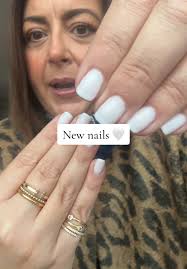 Funny Bunny French Mani: A Dip Girlie's Classic Nails!