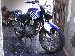 Modif scorpio modif scorpio z modif scorpio japstyle modif scorpio jadi trail modifikasi scorpio z | modifikasi new yamaha scorpio z 225cc robot modif ringan. Yamaha Scorpio Minimalis Tapi Manis Otosia Com