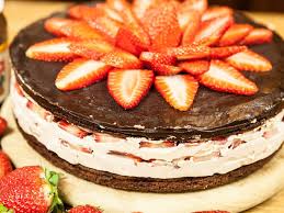 Nutella Torte Mit Erdbeeren Genial Gut Rezept Kuchen Und Torten Kuchen Und Torten Rezepte Backen