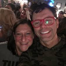 Donna Lamarre's Instagram, Twitter & Facebook