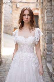 Brautkleider essen hochzeitskleider vintage boho hippie. Hochzeitskleider Bilder Galerie Und Brautkleider Trends In 2021 Kleid Hochzeit Brautkleid Hochzeitskleid