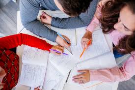 3 elevi în grup, toți la același nivel de matematică. Baremul De La MatematicÄƒ Pentru Subiectele De La Evaluarea NaÈ›ionalÄƒ 2021 Publicat De Ministerul EducaÈ›iei