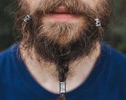A wide variety of beard and wig sets for specific characters such as uncle sam, mark twin, buffalo bill or wild bill hickok, wizard or giant full beard and wig sets. Ver Beard Beads De Mountaindreads En Etsy Hair And Beard Styles Viking Hair Beard Jewelry