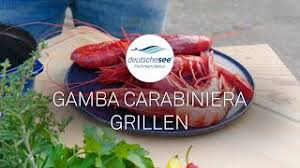 Die extra große carabineros ist die königin der garnele mit einem intensiven geschmack und einer tiefroten farbe. Gamba Carabiniera Grillen Youtube