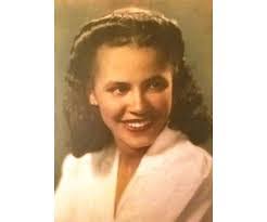 Karen Svec's Instagram, Twitter & Facebook