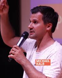 La #CompetenciaOficial Sección de Género llega al #FICG40 con historias de  suspenso, horror y hechos sobrenaturales que te hacen saltar del asiento.👻  Todo lo que el cine puede ser cuando se atreve