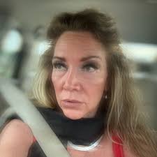 Where to find housing in Emmet County that allows dogs?