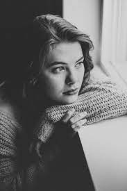 Indoor Window Light Portraits In Home Portrait Lifestyle Sessions Indoor Portr Self Portrait Photography Portrait Photography Tips Portrait Photography Women