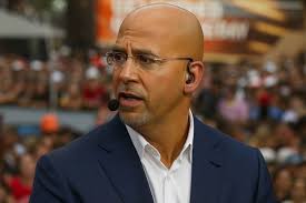 GIBBY (@BraveToTheBone)