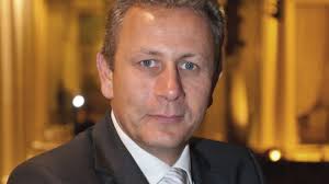 Politique en continu