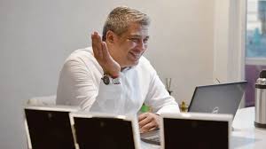 El Dueno De Garbarino Ya Es Propietario De Radio Continental Y Dos Fm