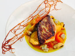 J'adore cuisiner les coques, la cuisson est ultra rapide et de plus, je trouve que la chair de ce coquillages s'acclimate à de nombreuses saveurs hautes en. Foie Gras Poele Legumes Et Coquillages Par Matthieu Garrel Bottin Gourmand
