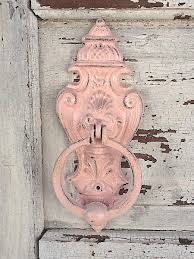 Pretty In Pink Turknauf Rosa Mobel Alte Turen