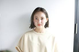 丸顔ならボブ パーマで小顔化 似合わせでおしゃれ度もアップさせよ hair パーマ 種類 ボブパーマ ウェット ヘア