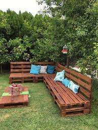 say i do to these fab 100 rustic wood pallet wedding ideas outdoor pallet projects http outdoor pallet projects backyard seating pallet garden furniture