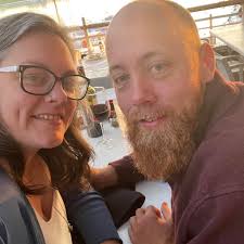 Can somebody please share ground beef jerky time and temp .