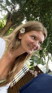 Hey!! My name is Therese, I'm 20 and looking for a sublease for the spring  2026 semester. I'll be a 3rd year transfer student at uga. I'm looking for  a place close