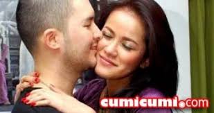 Olla Ramlan Ikhlas Diceraikan