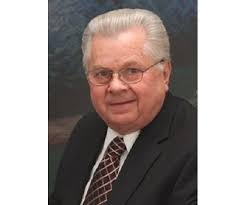 Martha Mueller's Instagram, Twitter & Facebook