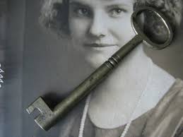 Antique Brass Key, Brass Barrel Key, Large Brass Key, Antique Steampunk  Key, Halloween Decor