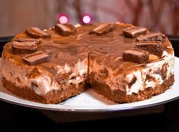 Un Gateau Au Fromage A La Barre Mars Absolument Decadent Recipe Cake Desserts Desserts Dessert Recipes