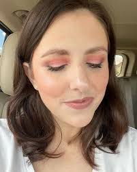 Katie Ellinger's Instagram, Twitter & Facebook