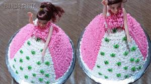 Ini adalah video tentang kumpulan ide menghias kue ulang tahun. Cara Membuat Kue Ulang Tahun Barbie Sederhana Youtube