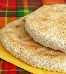 Cassaves Ou Kassav Les Galettes De Manioc Et Autre Feroce Les Compagnons De La Grappe Au Soleil