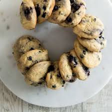 Galettes Au Miel Et Aux Bleuets Ricardo Recipe Biscuit Bake Food Desserts