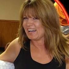 Julie Sharp (@TexasJul)