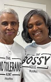 Happy Birthday to our beautiful cousin Michelle Eaglin daughter of my 1st  cousin the late Peggy Williams and a descendant of our Grandparents Frank  and Pacien Wells Sr. 🎂🎉 Enjoy your special