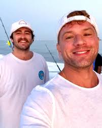 Ryan (@ryanphillippe) • Instagram photos and videos