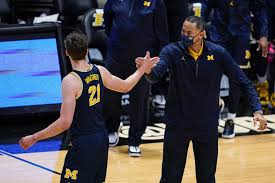 Michigan rutgers college basketball pick tony t damian sosh 3/12/2020. Wagner Scores 20 No 3 Michigan Handles Rutgers 71 64