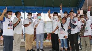 Sungai petani malaysia terletak di 6746.17 km barat. Https Kalteng Tribunnews Com 2021 05 12 Nekat Mudik Sehari Puluhan Kendaraan Bermotor Dari Kalimantan Selatan Gagal Masuk Kalimantan Tengah Https Cdn 2 Tstatic Net Kalteng Foto Bank Images Periksa Jpg Polisi Memeriksa Pengendara Motor Di Pos