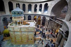 Placa de marmură pusă în anul 1.555 peste mormântul lui iisus, din ierusalim, a fost dată la o parte de arheologi. Inedit Pelerinaj Virtual La Biserica Sfantului Mormant De Pe Orice Pc TabletÄ Sau Smartphone Portalul Moldova OrtodoxÄ Portalul Moldova OrtodoxÄ